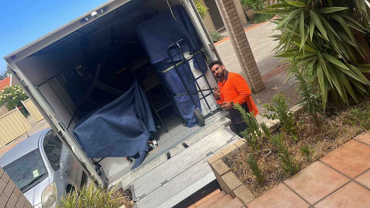 North Bridge Removalists
